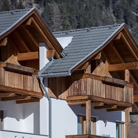 Apartment Dolomiten San Martino in Badia Exterior photo